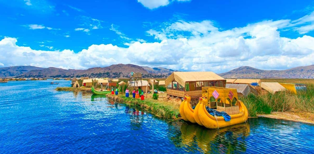 Explorando o Encanto do Lago Titicaca: Um Guia Completo com a PTA Operadora